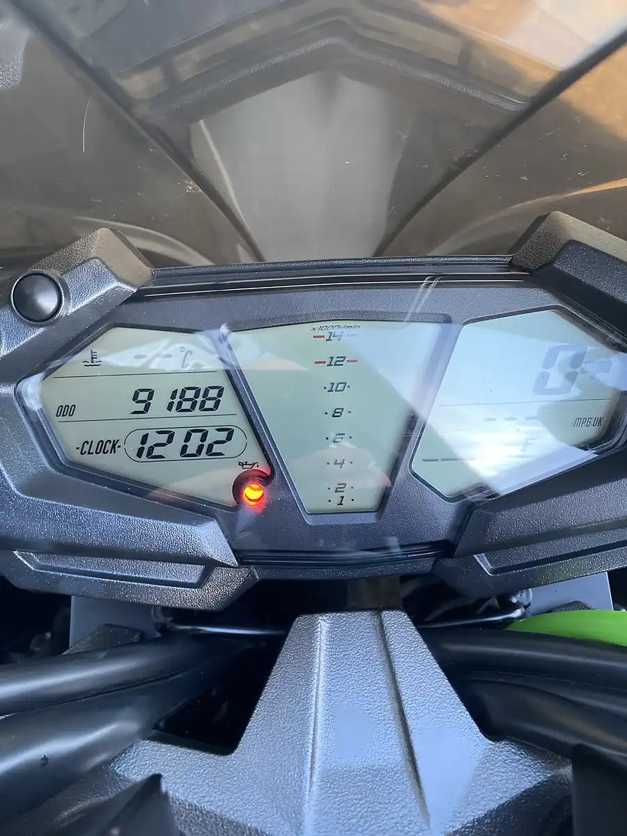 Used 2016 Kawasaki Z800 - Interior and Exterior details 6