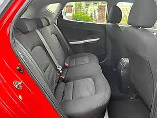 Used 2016 Kia Ceed 1 Red - Interior and Exterior details 8