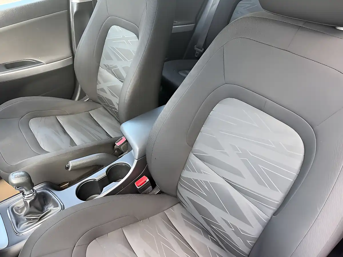 Used 2016 Kia Ceed 1 Red - Interior and Exterior details 16