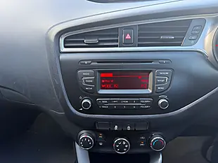 Used 2016 Kia Ceed 1 Red - Interior and Exterior details 18