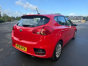 Used 2016 Kia Ceed 1 Red - Interior and Exterior details 7