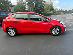 Used 2016 Kia Ceed 1 Red - Interior and Exterior details 9