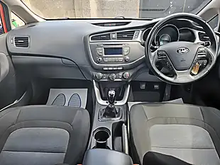 Used 2016 Kia Ceed 2 Red - Interior and Exterior details 11