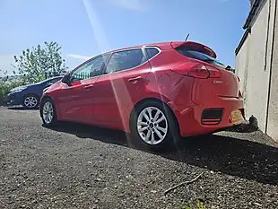 Used 2016 Kia Ceed 2 Red - Interior and Exterior details 2