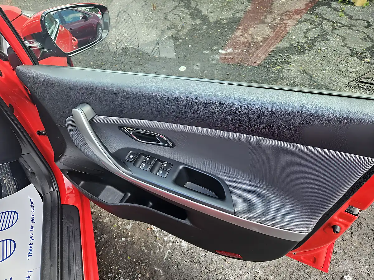 Used 2016 Kia Ceed 2 Red - Interior and Exterior details 6