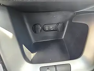 Used 2016 Kia Ceed 2 Red - Interior and Exterior details 7