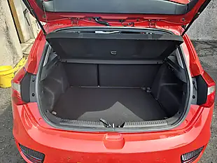 Used 2016 Kia Ceed 2 Red - Interior and Exterior details 9