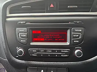 Used 2016 Kia Ceed 2 White - Interior and Exterior details 13