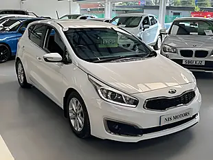 Used 2016 Kia Ceed 2 White - Interior and Exterior details 5