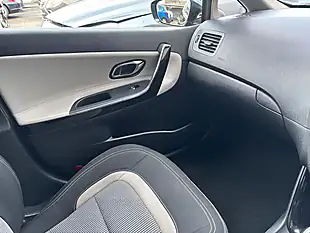Used 2016 Kia Ceed 3 Black - Interior and Exterior details 13