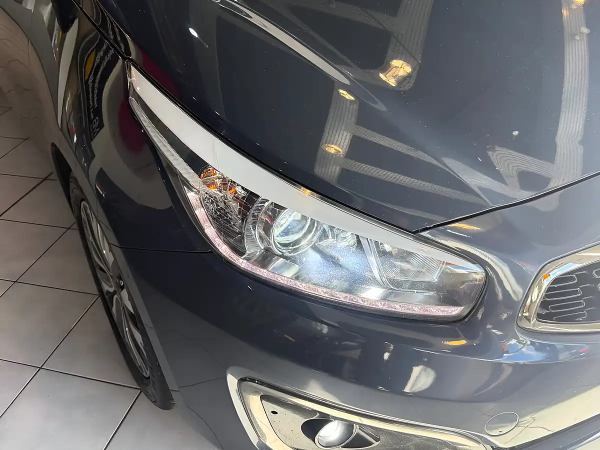 Used 2016 Kia Ceed 3 Blue - Interior and Exterior details 2