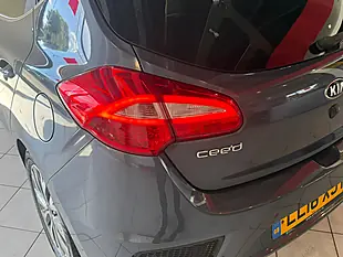 Used 2016 Kia Ceed 3 Blue - Interior and Exterior details 7
