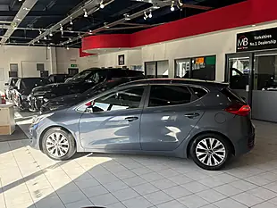 Used 2016 Kia Ceed 3 Blue - Interior and Exterior details 9