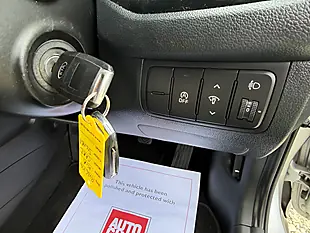 Used 2016 Kia Ceed 3 Silver - Interior and Exterior details 10