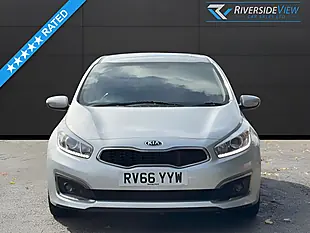 Used 2016 Kia Ceed 3 Silver - Interior and Exterior details 3