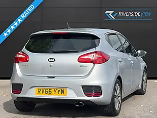 Used 2016 Kia Ceed 3 Silver - Interior and Exterior details 6