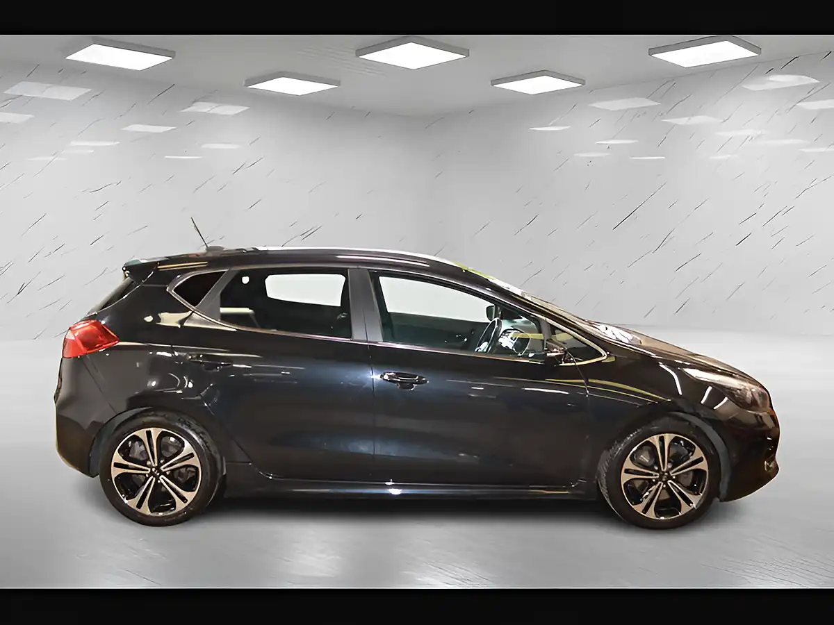 Used 2016 Kia Ceed GT-Line Phantom Black - Interior and Exterior details 9