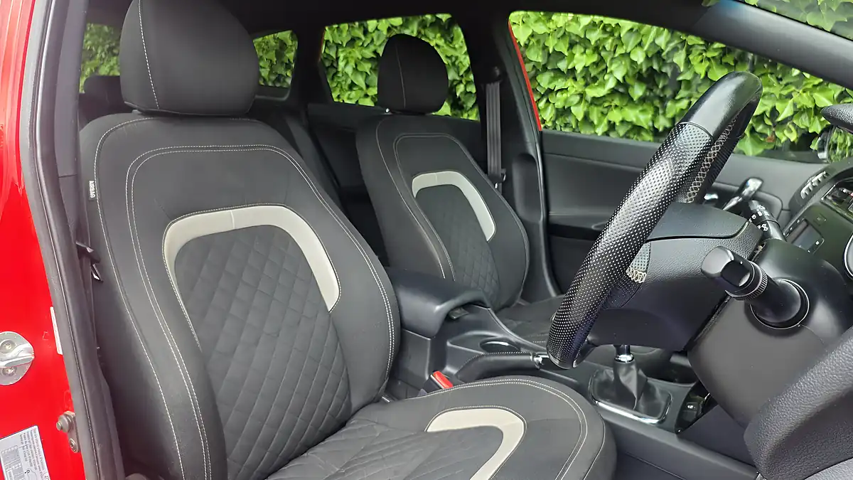 Used 2016 Kia Ceed GT-Line Puerto Red - Interior and Exterior details 10