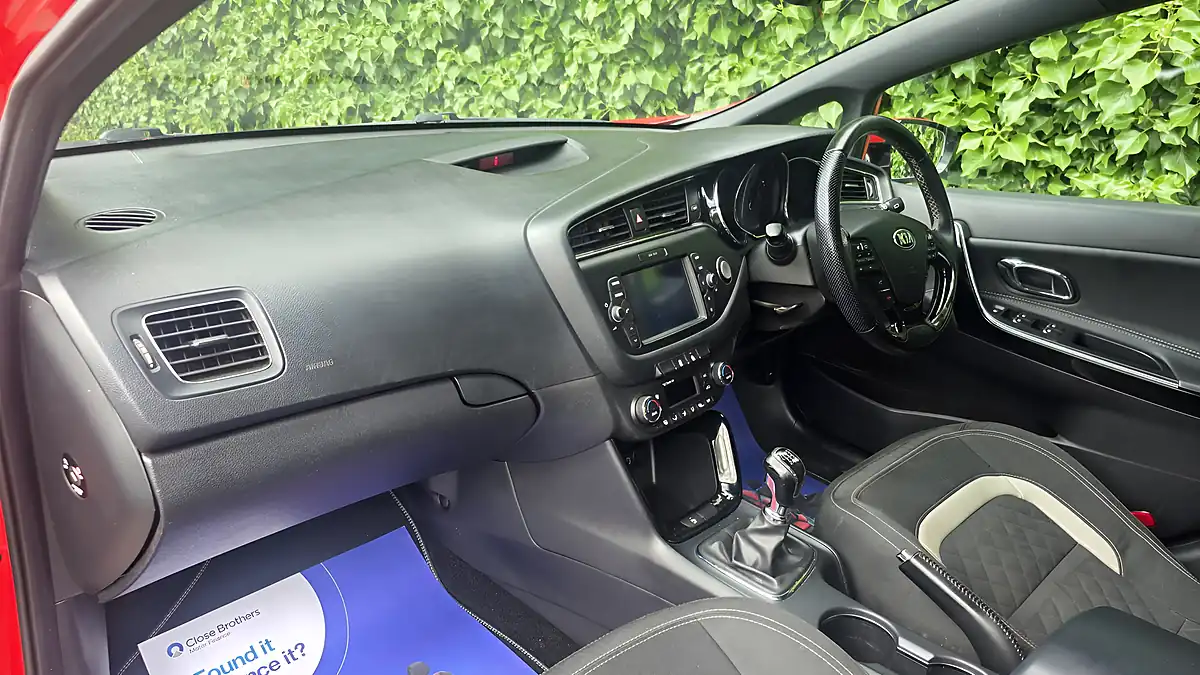 Used 2016 Kia Ceed GT-Line Puerto Red - Interior and Exterior details 13