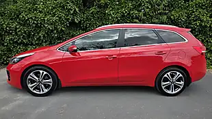 Used 2016 Kia Ceed GT-Line Puerto Red - Interior and Exterior details 2