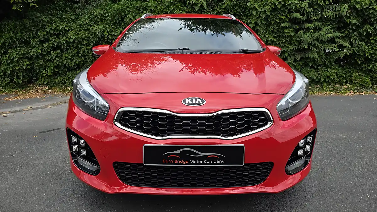 Used 2016 Kia Ceed GT-Line Puerto Red - Interior and Exterior details 8