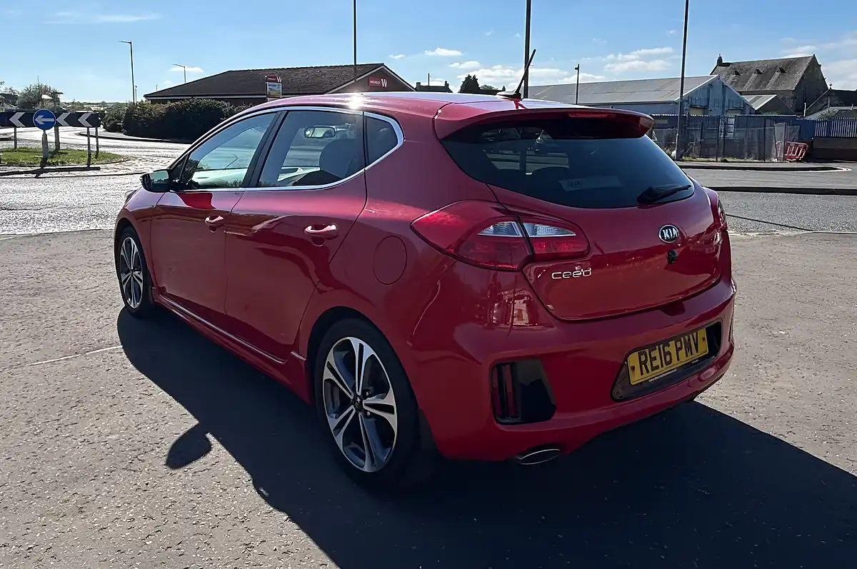Used 2016 Kia Ceed GT-Line Red - Interior and Exterior details 8