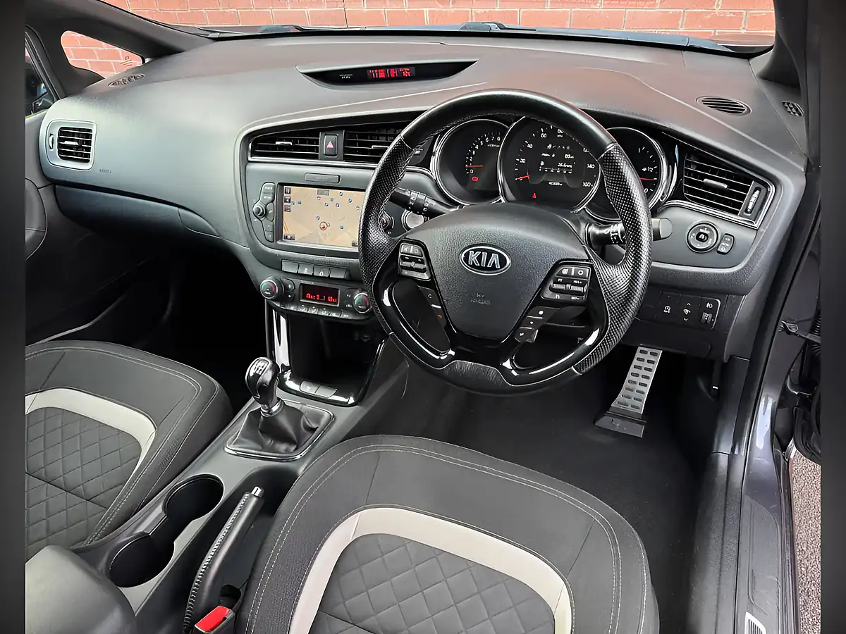 Used 2016 Kia Ceed GT-Line Silver - Interior and Exterior details 2