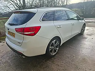 Used 2016 Kia Ceed GT-Line Sportswagon White - Interior and Exterior details 5