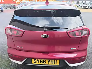 Used 2016 Kia Niro 3 Red - Interior and Exterior details 12