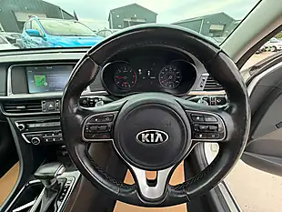 Used 2016 Kia Optima 4 White - Interior and Exterior details 19