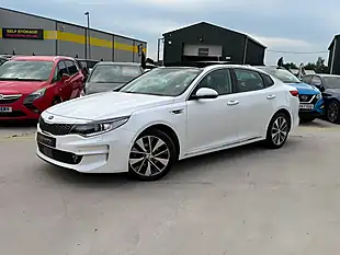 Used 2016 Kia Optima 4 White - Interior and Exterior details 3