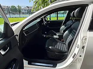 Used 2016 Kia Optima GT-Line S Sportswagon White - Interior and Exterior details 20