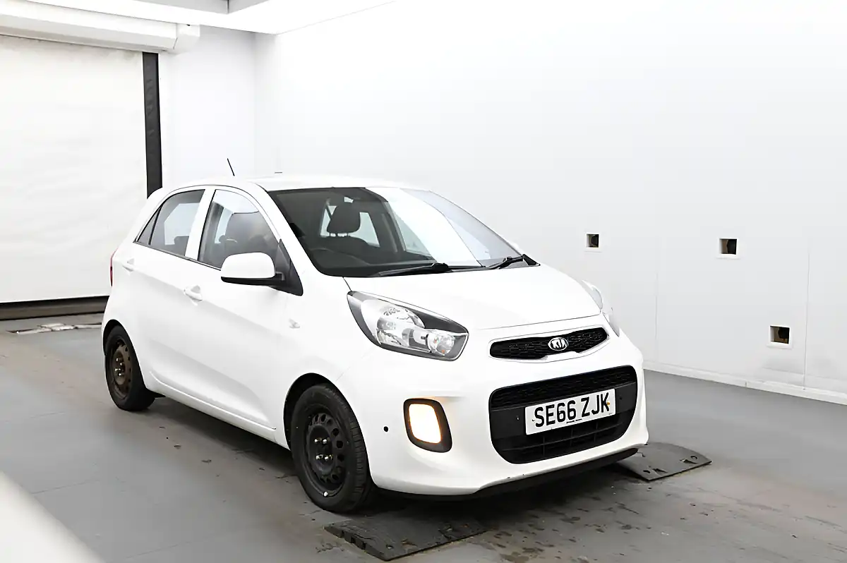 Used 2016 Kia Picanto 1 Air White - Front View