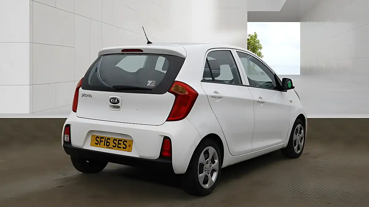 Used 2016 Kia Picanto 1 Air White - Interior and Exterior details 4