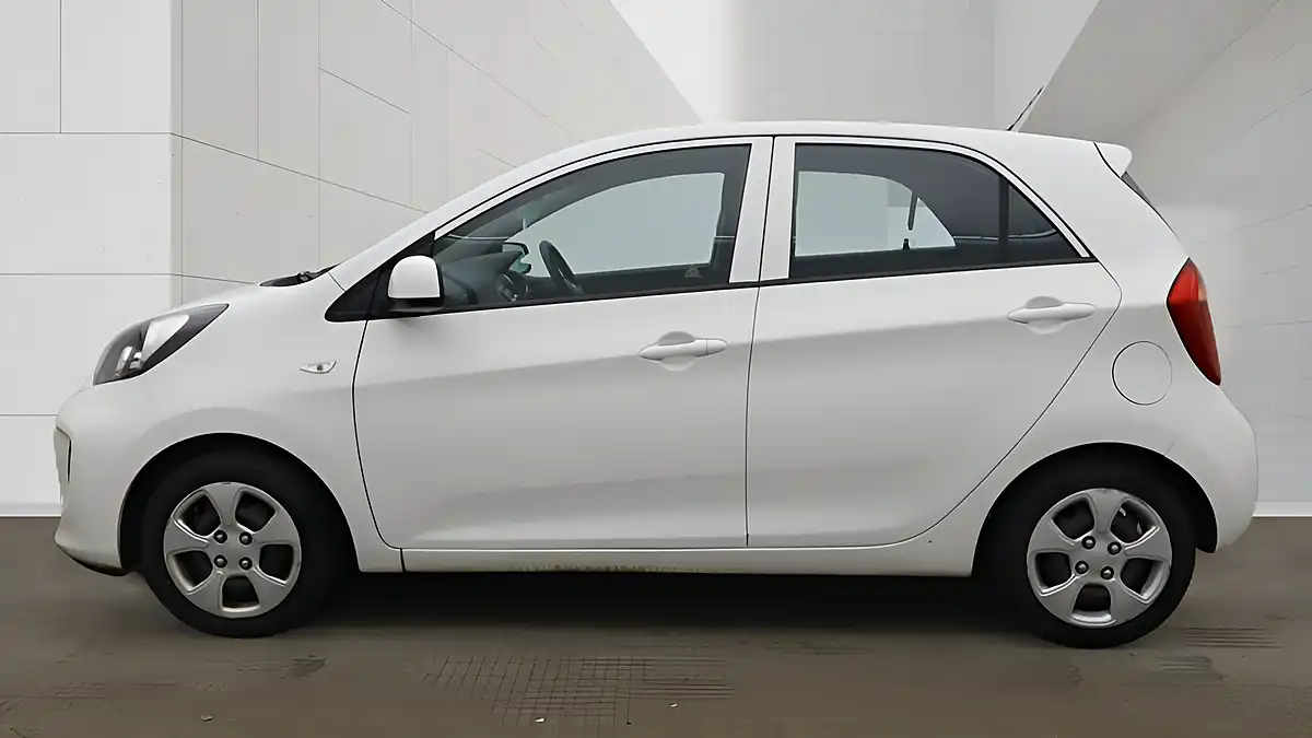 Used 2016 Kia Picanto 1 Air White - Interior and Exterior details 6