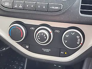 Used 2016 Kia Picanto 2 Black - Interior and Exterior details 11