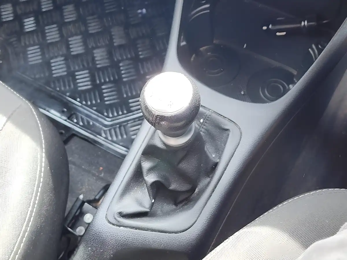 Used 2016 Kia Picanto 2 Black - Interior and Exterior details 12