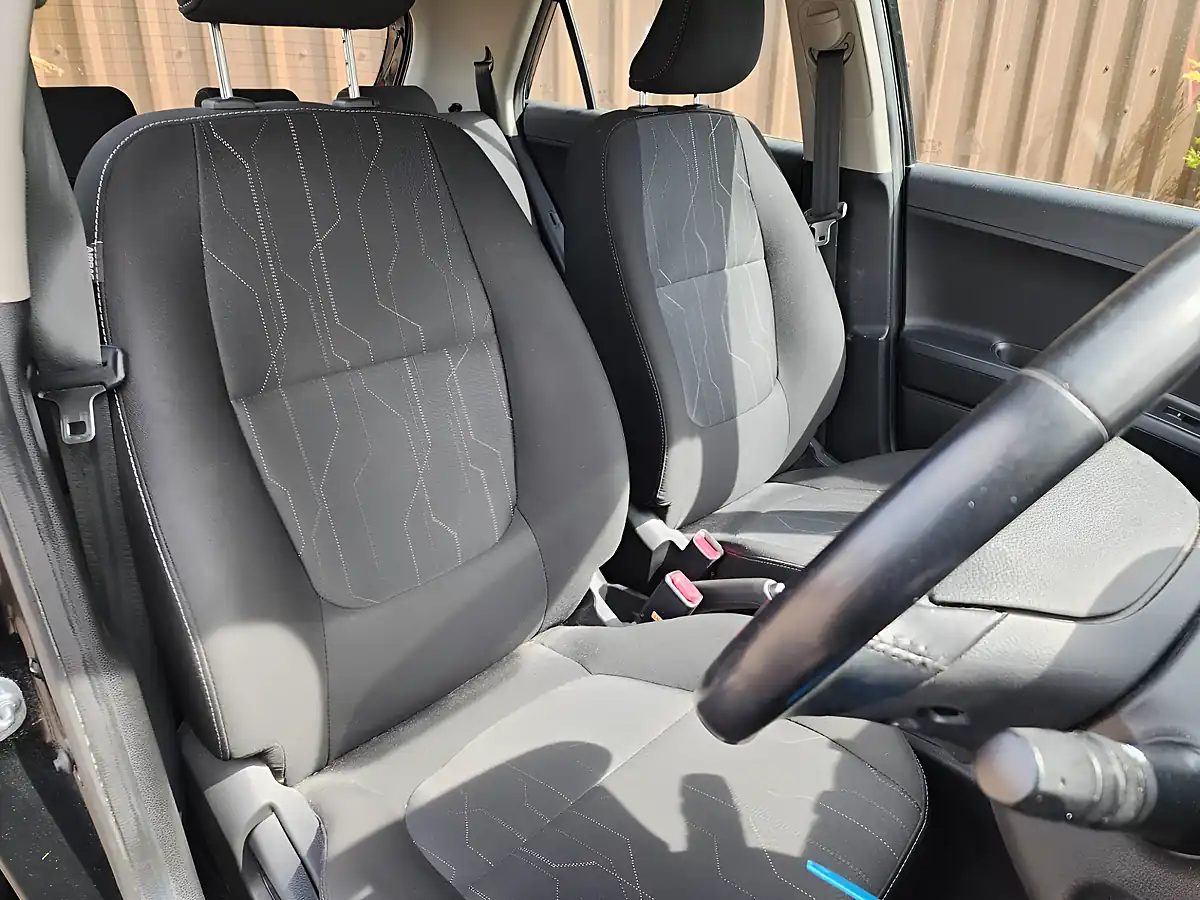 Used 2016 Kia Picanto 2 Black - Interior and Exterior details 6