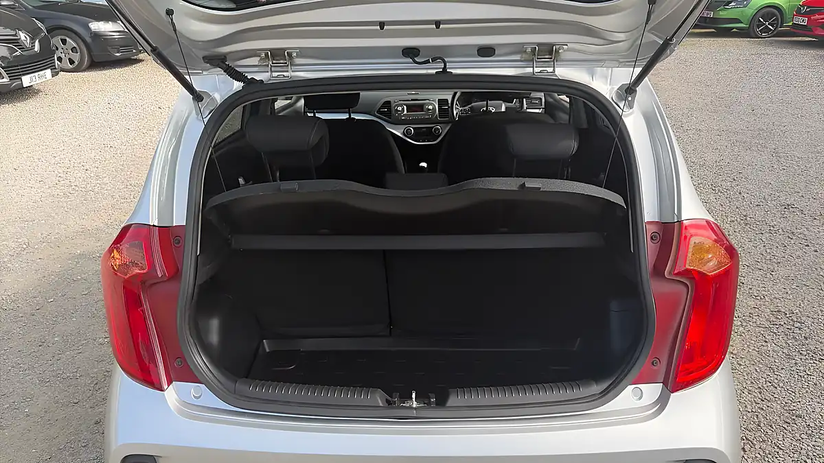 Used 2016 Kia Picanto 2 Silver - Interior and Exterior details 15