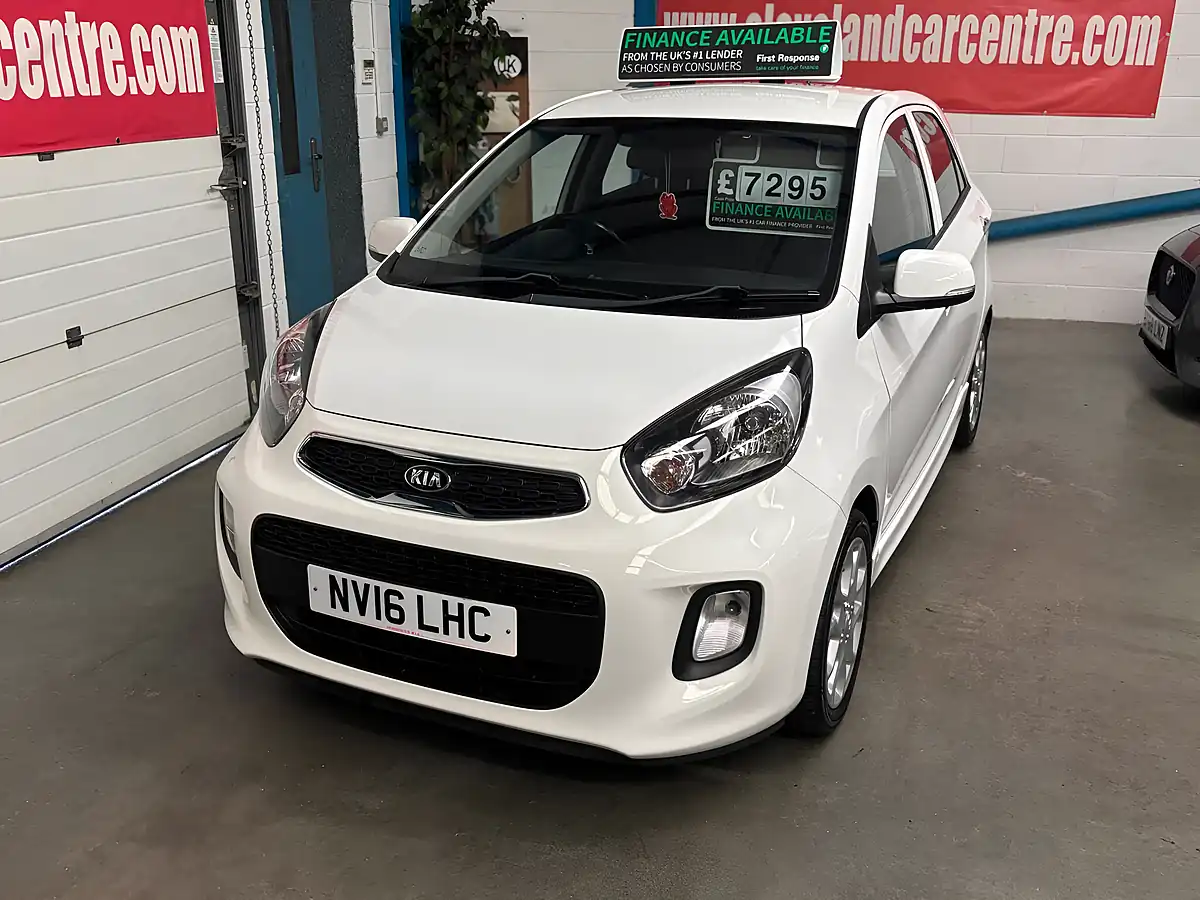 Used 2016 Kia Picanto 3 Snav White - Interior and Exterior details 7