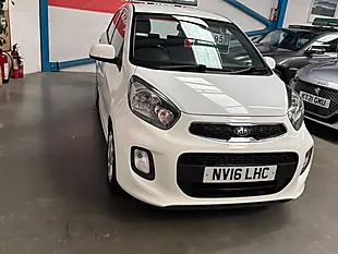Used 2016 Kia Picanto 3 Snav White - Interior and Exterior details 8
