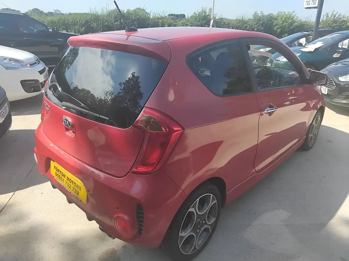 Used 2016 Kia Picanto Chilli - Interior and Exterior details 13