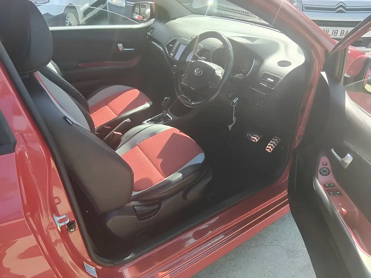 Used 2016 Kia Picanto Chilli - Interior and Exterior details 15