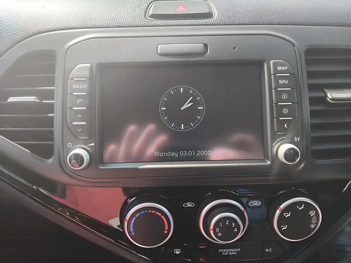 Used 2016 Kia Picanto Chilli - Interior and Exterior details 19