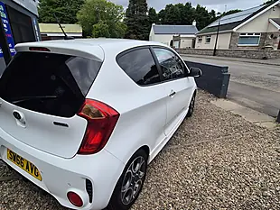 Used 2016 Kia Picanto Chilli White - Interior and Exterior details 4