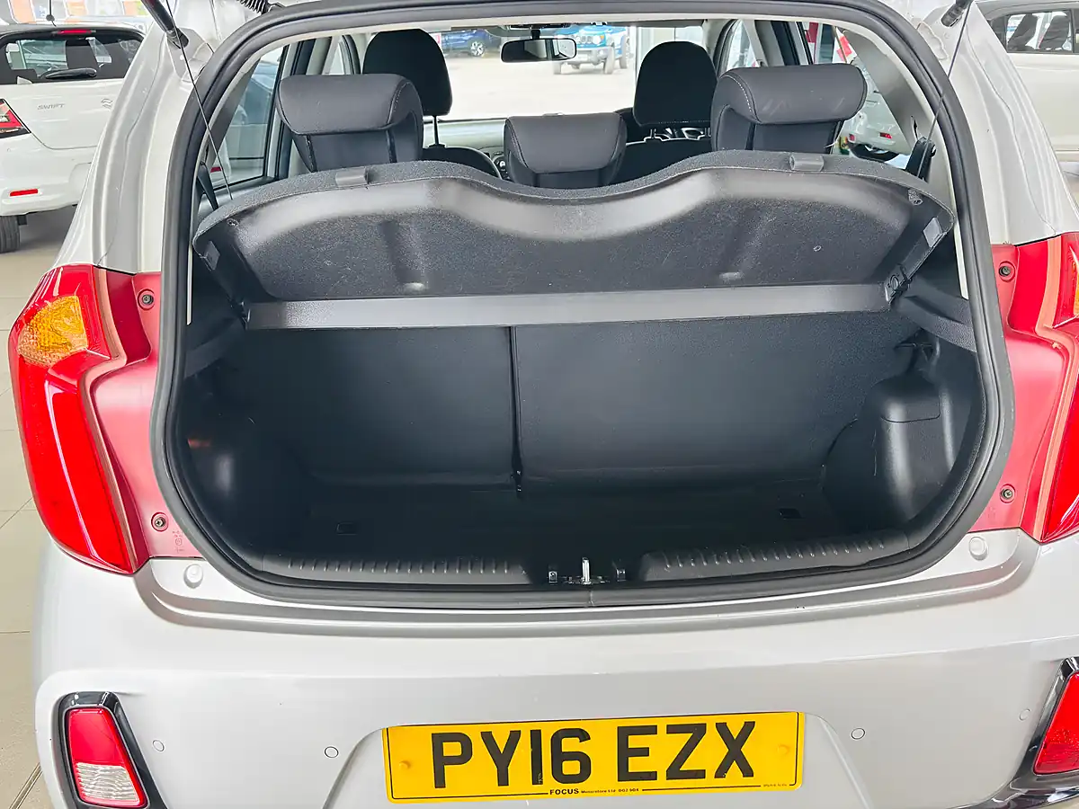 Used 2016 Kia Picanto Ecodynamics 4 Euro 5 (s/S) 5dr Silver - Interior and Exterior details 10