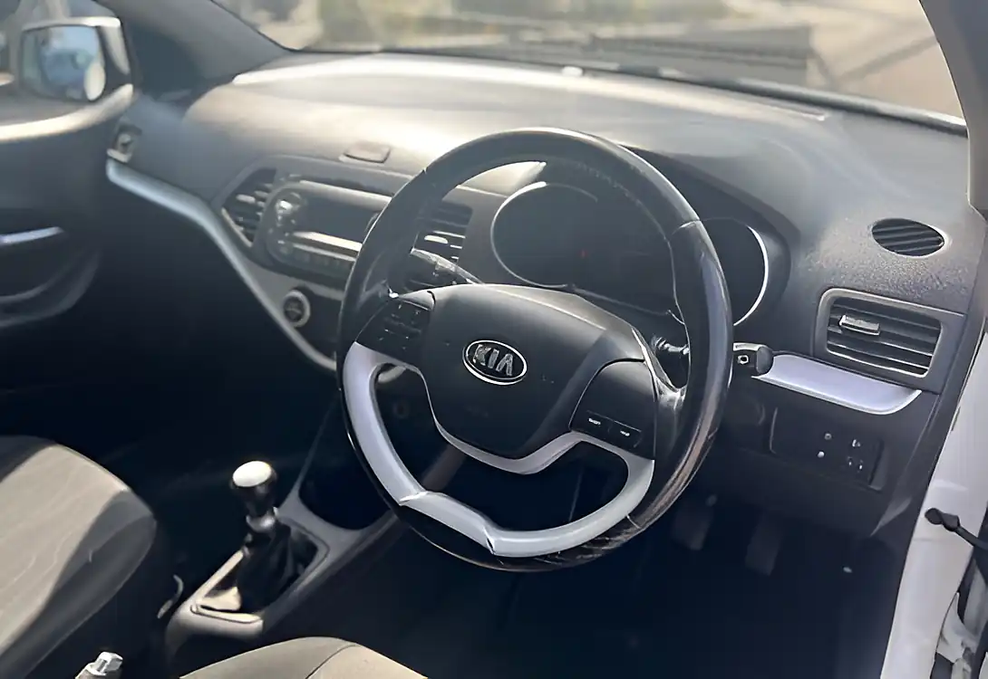 Used 2016 Kia Picanto Picanto 2 White - Interior and Exterior details 17