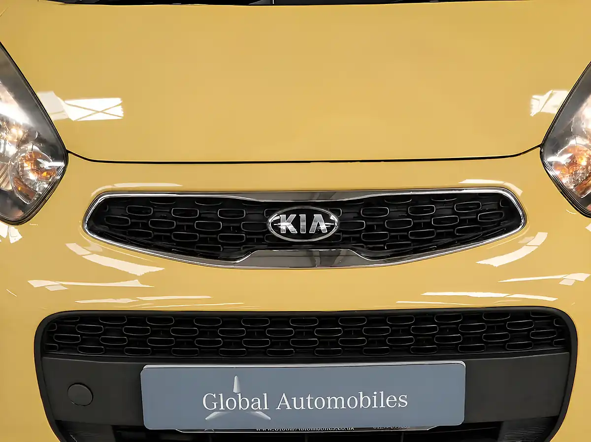Used 2016 Kia Picanto SR7 Honey Yellow - Interior and Exterior details 7