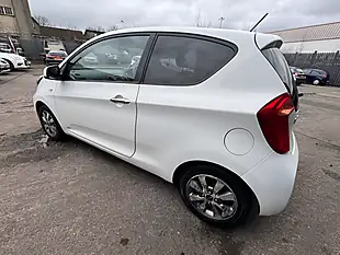 Used 2016 Kia Picanto SR7 White - Interior and Exterior details 13