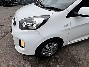 Used 2016 Kia Picanto SR7 White - Interior and Exterior details 15